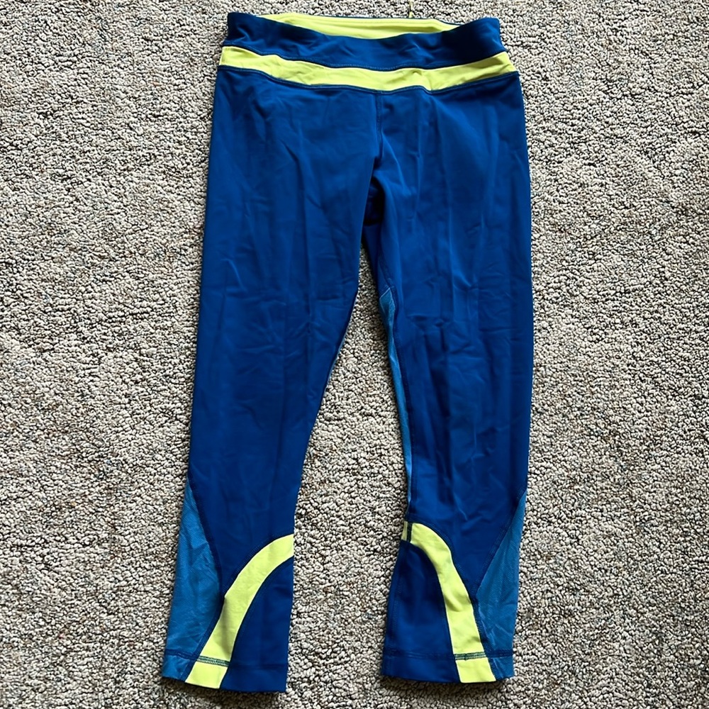 Lulu crop, size 6